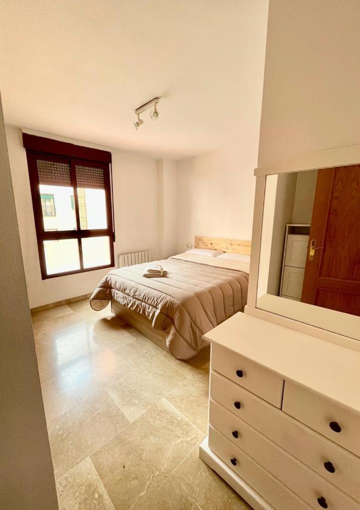Apartamento, Piscina Y Parking Granada Tico Medina Bagian luar foto